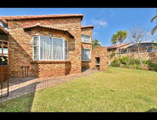 2 BEDROOM HOUSE FOR SALE IN RADIOKOP